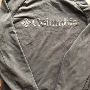 Columbia Black Pullover Sweatshirt with Logo Tag